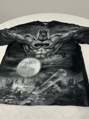 DC Comics Black & Gray Batman Graphic Tee